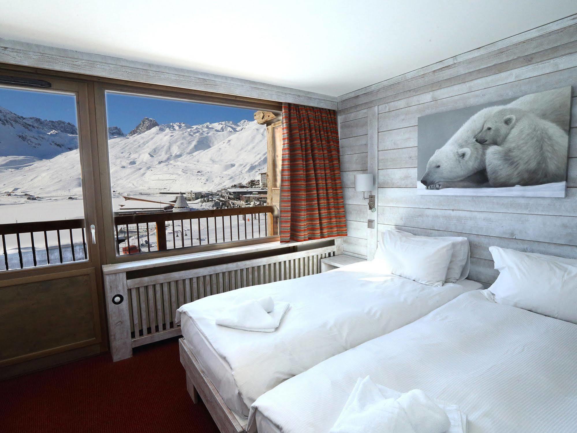 Hotel L'Aiguille Percee Тинь Экстерьер фото